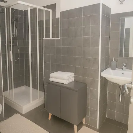 Athos Gæstehus Forlì